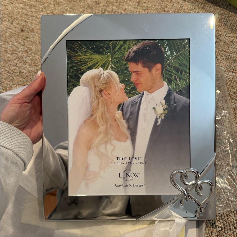 Lenox 8x10 Silver Frame